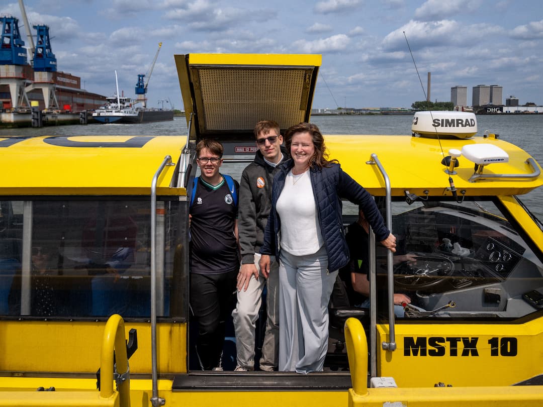Jaimie en Vincent voor 1 dag de baas bij Havenbedrijf Rotterdam